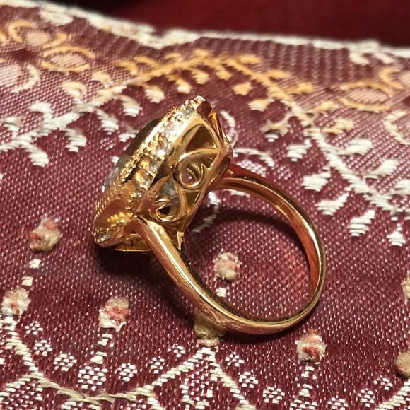 Green amethyst ring halo cubic zirconia  18 k gold over sterling silver size 7. - Picture 6 of 13